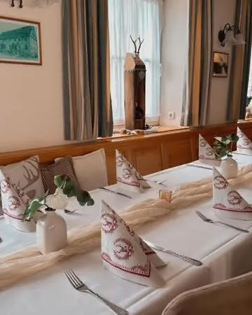 Schoenfelder Hof Hotel Hollfeld