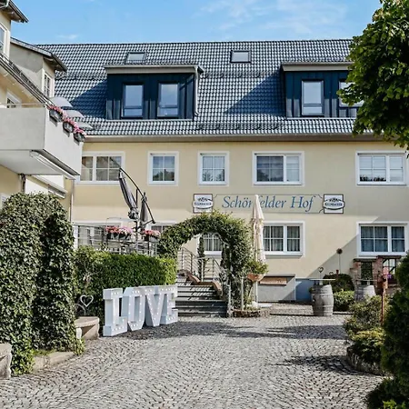 Schoenfelder Hof Szálloda 3*