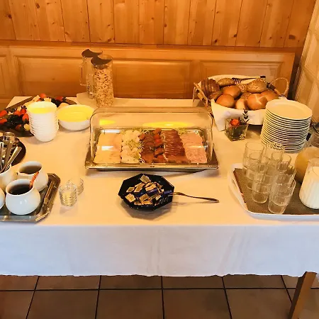 Hotel Schoenfelder Hof 3*
