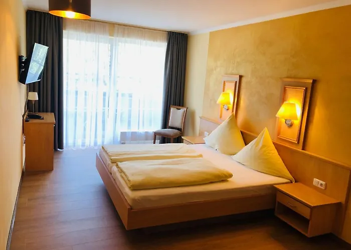 Schoenfelder Hof Hotel Hollfeld