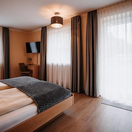Schoenfelder Hof Hotel 3*