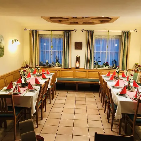 Schoenfelder Hof Hotel